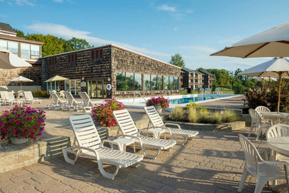 Steele Hill Resort - 2 Nights Midweek in a 2 Bedroom Unit - Pay Now Book Later