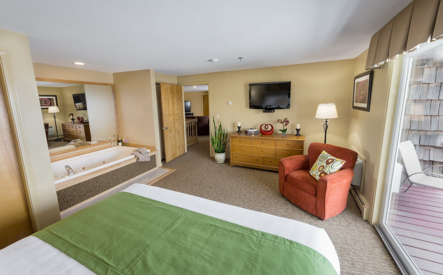 Steele Hill Resort - 2 Nights Midweek in a 2 Bedroom Unit - Pay Now Book Later