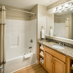 Steele Hill Resort - The Saturday Package - 1 Night